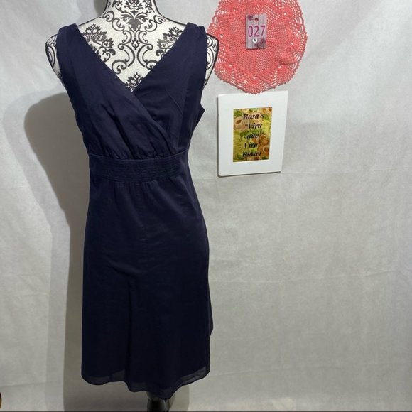 Lands' End  Front and Back V-Neck A-line Dress - Picture 4 of 13